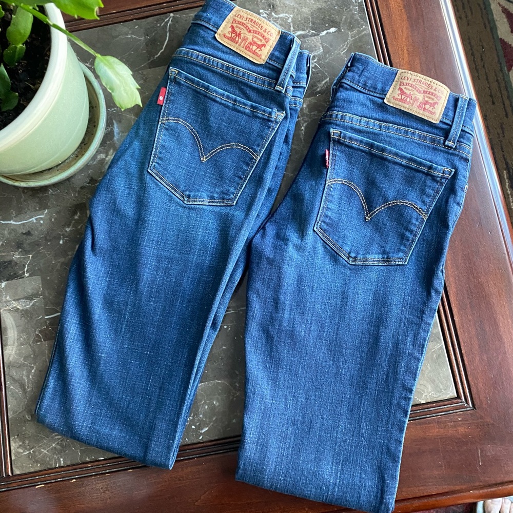 TWO PAIRS Levi’s Skinny Jeans
